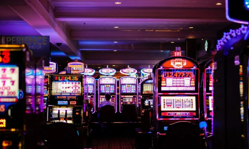 A Quick Glimpse About Playing Online Slots Without An Agent